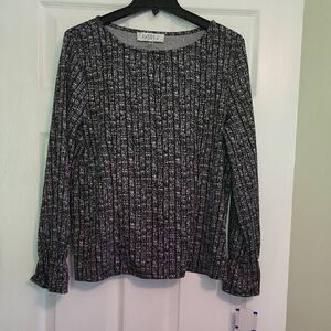 Ladies Black & White Dress Top